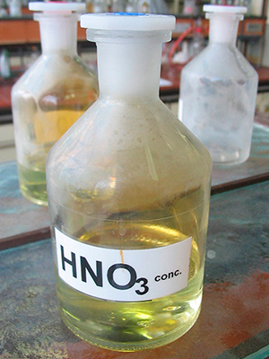 acido-nitrico-concentrado-2-1